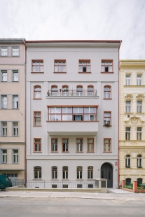 Reconstruction of the apartment building Šmeralova - foto: Ondřej Bouška