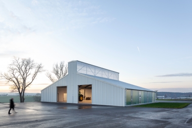 White Shed - foto: Alex Shoots Buildings