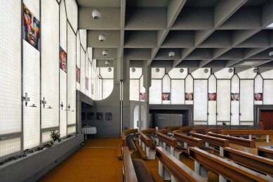 Farní kostel svatého Petra Canisiuse - foto: Petr Šmídek, 2017