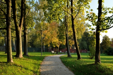 Park okolo kulturního domu v Hlučíně - foto: Roman Polášek