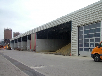 Main workshop of the Berliner Stadtreinigung - foto: Jiří Žid, 2011