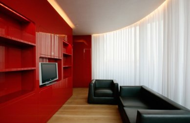 Hotel Puerta América - přízemí, 5 - 11. poschodí - Marc Newson - 6. poschodí - foto: © Hoteles Silken; Rafael Vargas, 2005