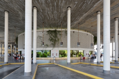 Bus Station in Córdoba - foto: Petr Šmídek, 2018