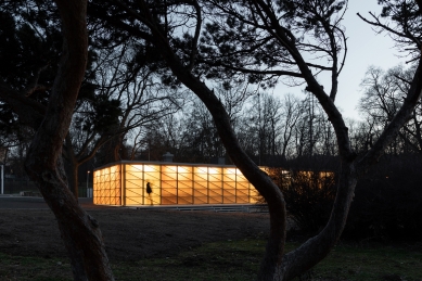 Summer pavilion in Prague - foto: Alex Shoots Buildings