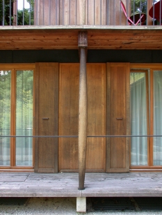 Apartment Building along a Party Wall  - foto: Petr Šmídek, 2002