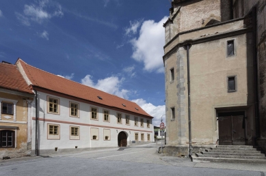 Stavební úpravy bývalé fary na zařízení pro pobyty osob s poruchami autistického spektra - foto: Jan Mahr