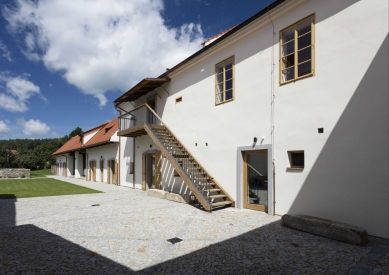 Stavební úpravy bývalé fary na zařízení pro pobyty osob s poruchami autistického spektra - foto: Jan Mahr