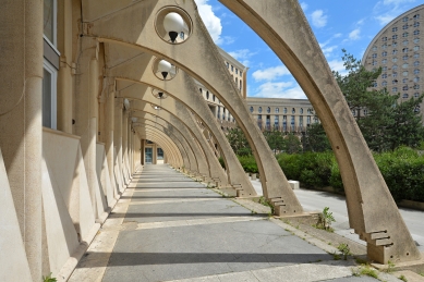 Obytný soubor Les Arènes Place Picasso - foto: Petr Šmídek, 2019