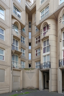 Obytný soubor Les Arènes Place Picasso - foto: Petr Šmídek, 2019