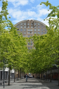 Obytný soubor Les Arènes Place Picasso - foto: Petr Šmídek, 2019