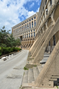 Collective social housing Les Arenes de Picasso - foto: Petr Šmídek, 2019