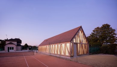 Zahradní tenisový klub Cabourg - foto: © Javier Callejas 