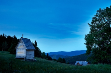 Zvonička na Vlašských boudách - foto: Andrea Thiel Lhotáková