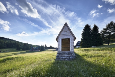 Zvonička na Vlašských boudách - foto: Andrea Thiel Lhotáková