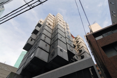 Nakagin Capsule Tower - foto: Petr Šmídek, 2012