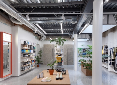 Freshlabels Sustainable Store - foto: Alex Shoots Buildings