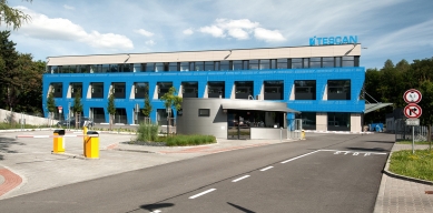 Výrobní a administrativní areál firmy Tescan II.