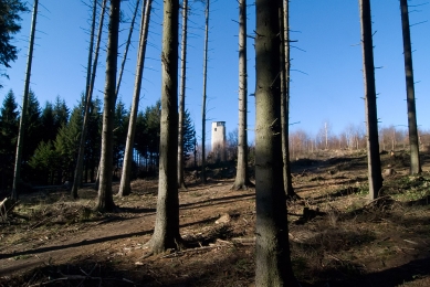 Turistická kamenná rozhledna Brdo – Chřiby - foto: Petr Šmídek, 2009