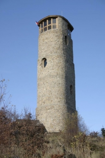 Turistická kamenná rozhledna Brdo – Chřiby - foto: Rudolf Červenka