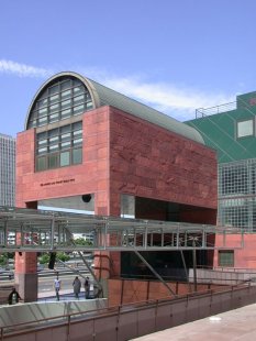 MoCA - Museum of Contemporary Art - foto: Petr Šmídek, 2001