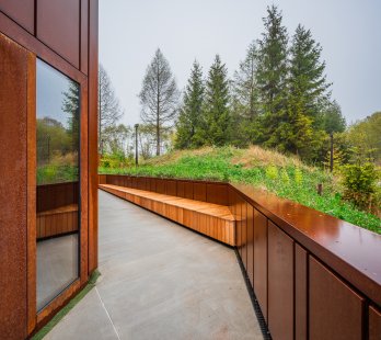 House in the Bieszczady Mountains - foto: Juliusz Sokołowski