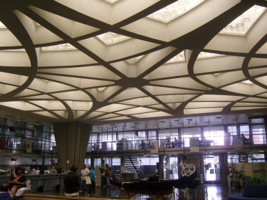 Palazzo Nervi-Scattolin - Interior of the banking hall