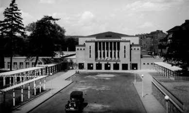 The new Weimarhalle - Historický snímek ze 30. let