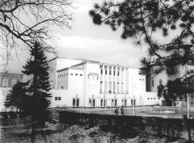 Kongresové centrum Nový výmarský sál - Historický snímek ze 70. let