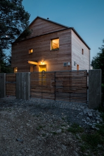 Family house in Hradištko pod Medníkem - foto: Martin Zeman, DAtelier