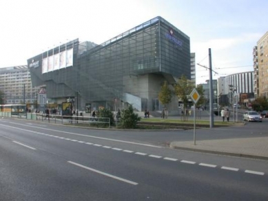 UFA Palast - foto: Petr Šmídek, 2002