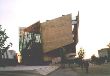 UFA Palast - foto: Jan Kratochvíl, 1999