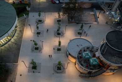 Revitalization of the public space at the shopping center Cíl in Prague's Zahradní Město - foto: Alex Shoots Buildings