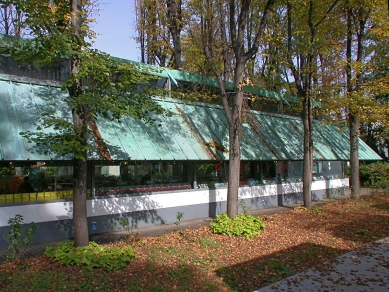 Nový knižní pavilon - foto: Petr Šmídek, 2002