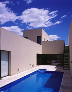 Casa Vicente López - foto: © bak Arquitectos