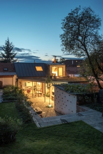 Reconstruction and extension of a house in a former workers' colony - foto: Pavel Barták