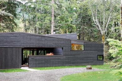 Courtyard House on a River - foto: Mark Woods