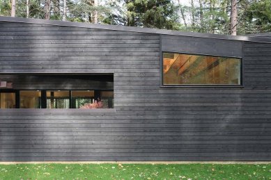 Courtyard House on a River - foto: Mark Woods