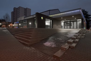 Rekonstrukce víceúčelového sálu SOUE Vejprnická - foto: Matěj Hošek