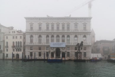 Palazzo Grassi - foto: Petr Šmídek, 2012