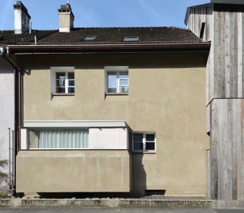 House with a Tree - foto: Petr Šmídek, 2015