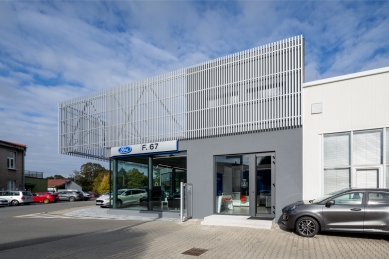 Reconstruction of the Ford F.67 car showroom in Nový Jičín - foto: Libor Stavjaník | TOAST