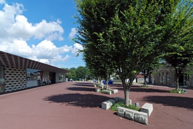 Chokkura Plaza & Shelter - foto: Petr Šmídek, 2012