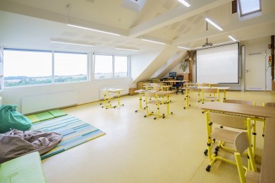 Dostavba a rekonstrukce základní a mateřské školy v Úněticích - foto: Jiří Ryszawy