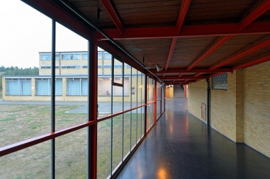 Bývalá škola odborových svazů - foto: Petr Šmídek, 2019