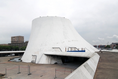 Le Volcan - foto: Petr Šmídek, 2012