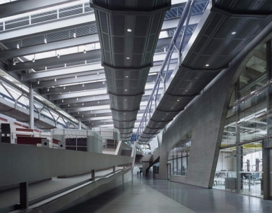 BMW Plant, Central Building - foto: © Hélène Binet