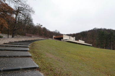 Krematorium a urnový háj v Bratislavě - foto: Petr Šmídek, 2018