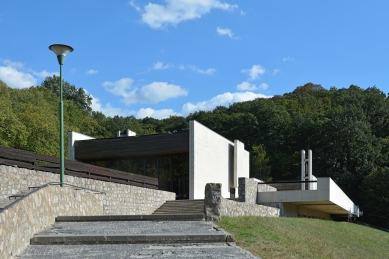 Krematorium a urnový háj v Bratislavě - foto: Petr Šmídek, 2017