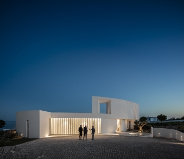 Elliptical House - foto: Fernando Guerra / FG+SG