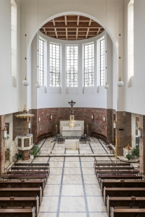 Proposal for the modification of the liturgical space of St. Augustine's Church in Brno - foto: Bořivoj Čapák